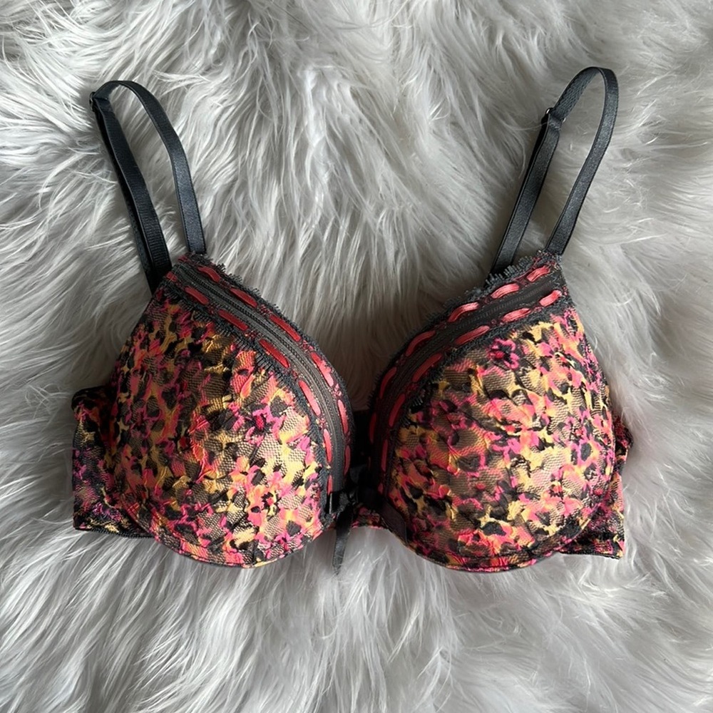 tarea pink neon push-up bra with gray straps and lace size 34B